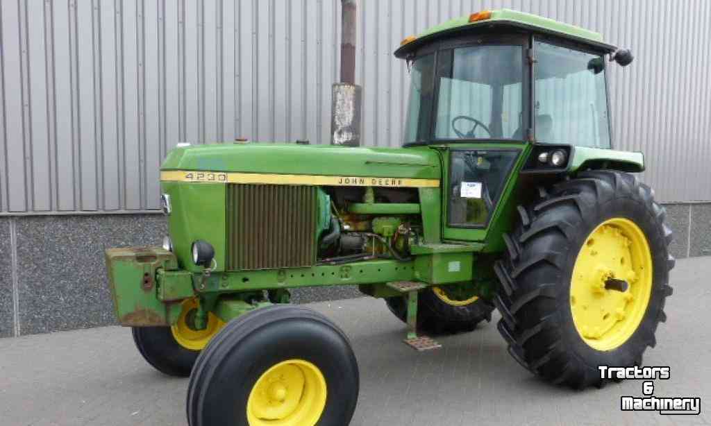 Tractors John Deere 4230 2wd Powershift Tractor