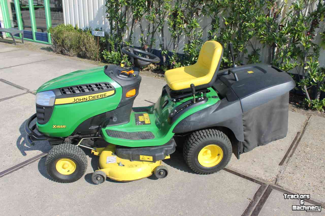 Mower self-propelled John Deere X155R zitmaaier maaitrekker gazonmaaier hydrostaat grasmaaier