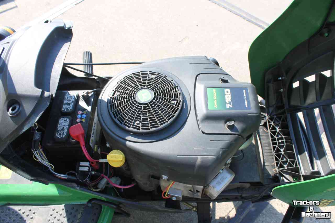 Mower self-propelled John Deere X155R zitmaaier maaitrekker gazonmaaier hydrostaat grasmaaier