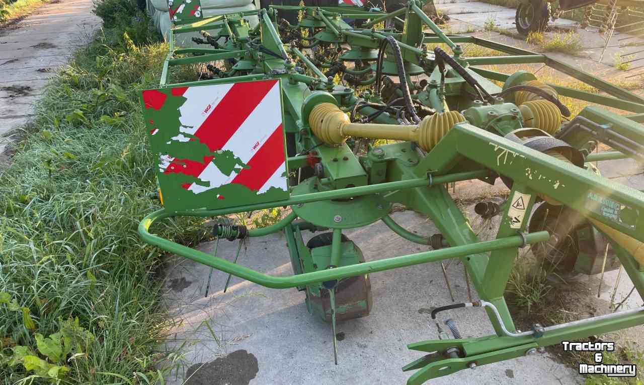 Tedder Krone KW 13.02/12 T Schudder