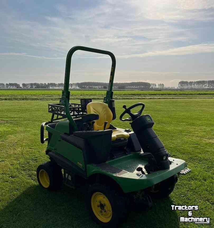 Mower self-propelled John Deere 1580 Zonder Maaidek