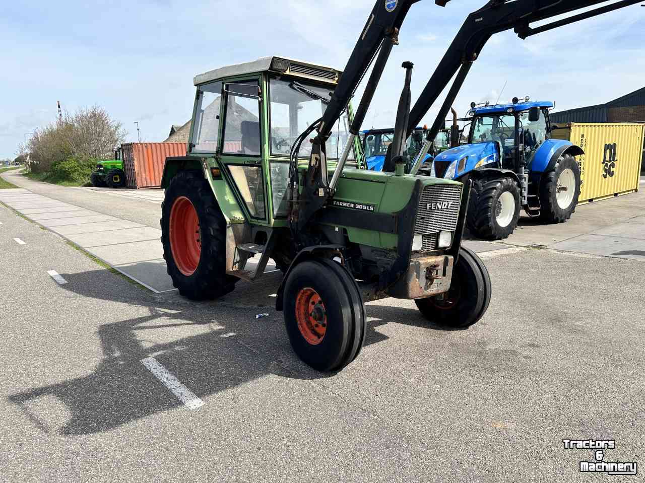 Tractors Fendt 305 LS