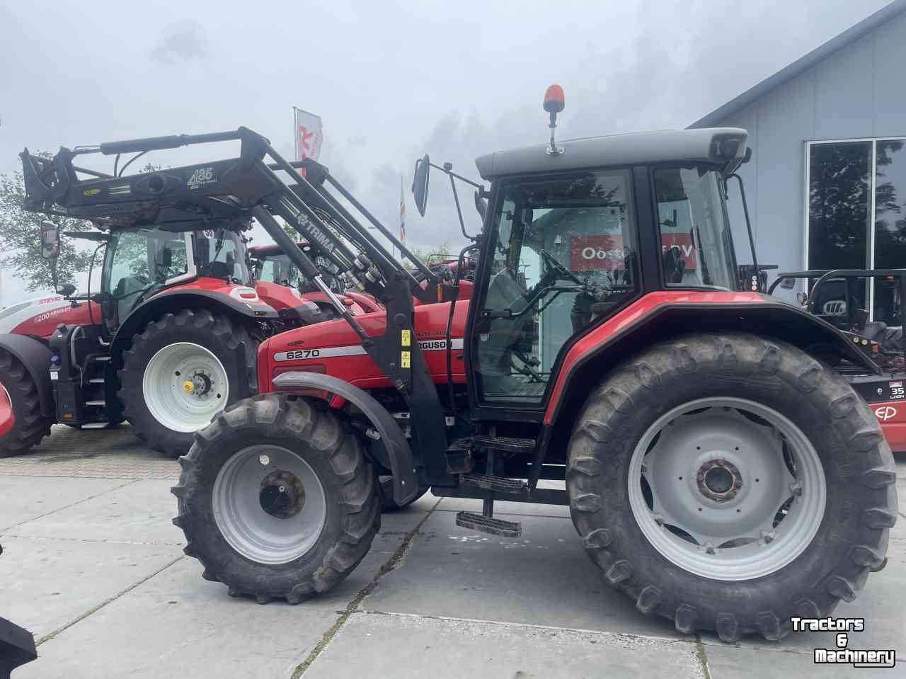 Tractors Massey Ferguson 6270 met voorlader