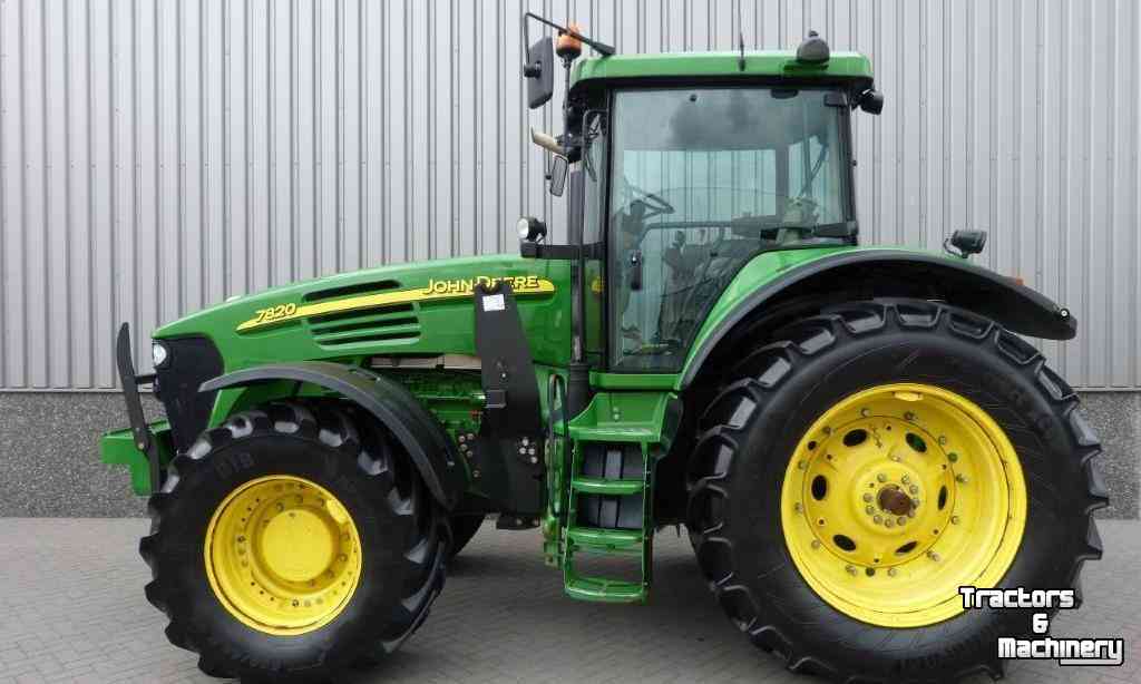 Tractors John Deere 7820 Tractor