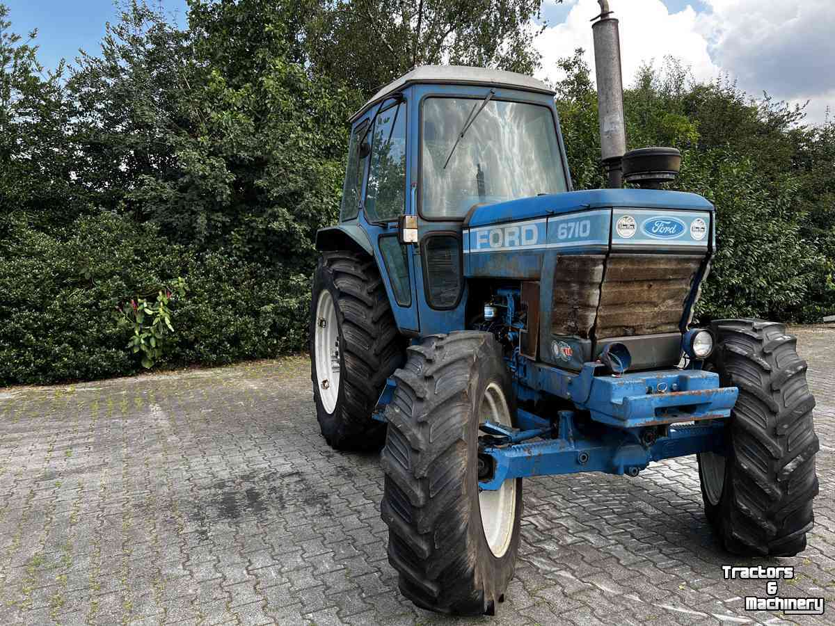 Tractors Ford 6710