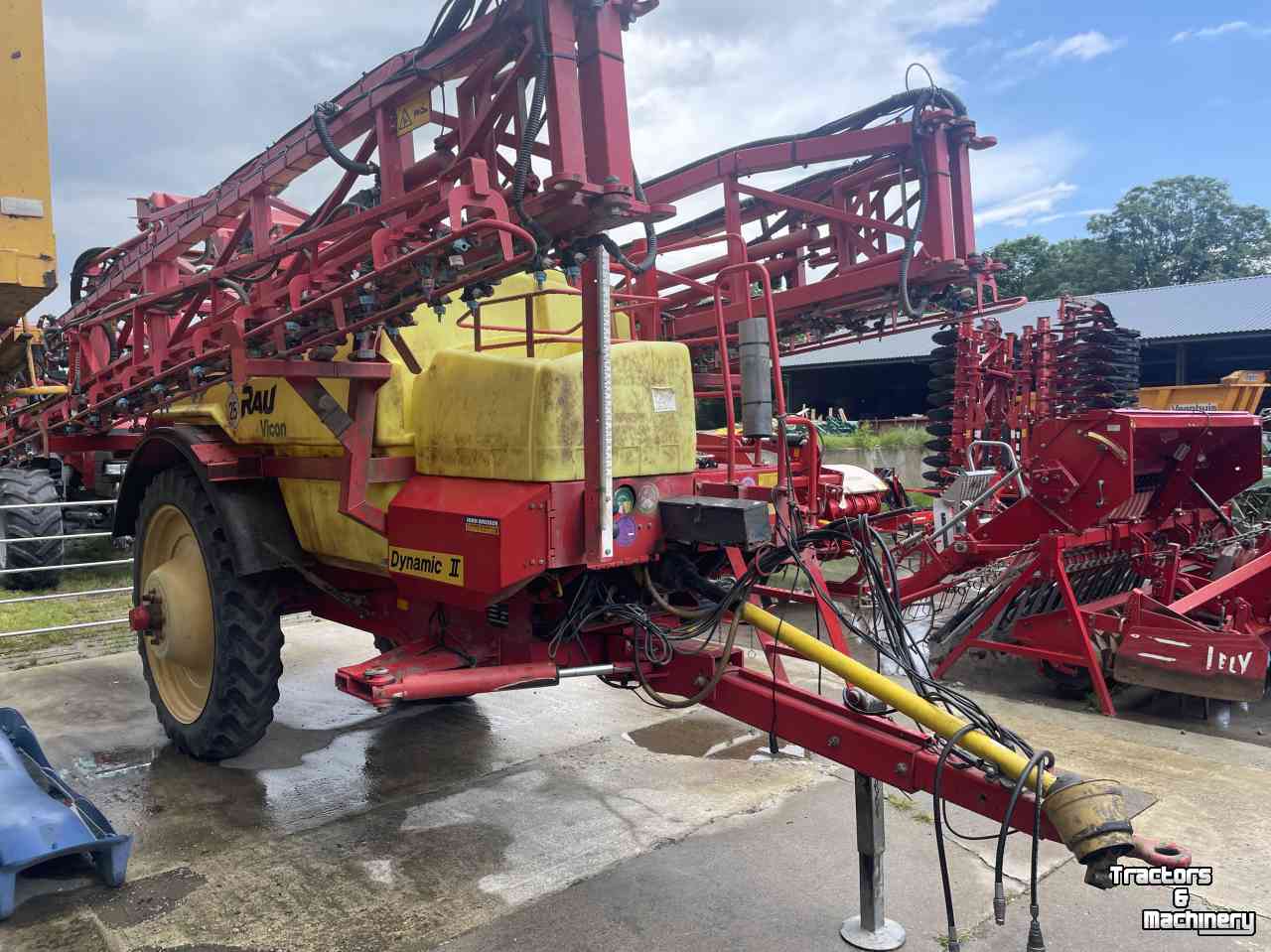 Fieldsprayer pull-type Kverneland Vicon Dynamic