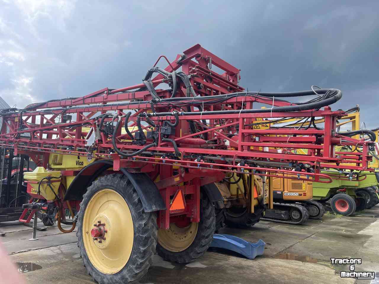 Fieldsprayer pull-type Kverneland Vicon Dynamic