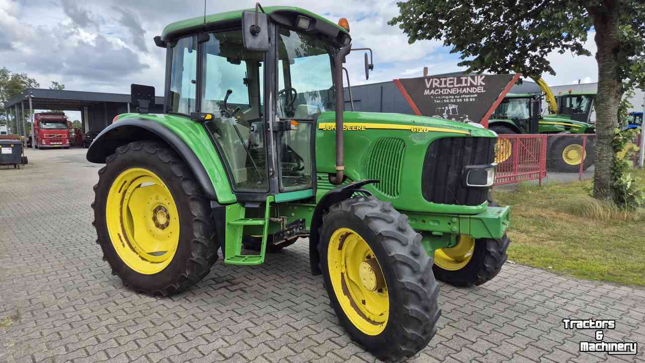 Tractors John Deere 6120 SE met kruip en maar 4850uur!!