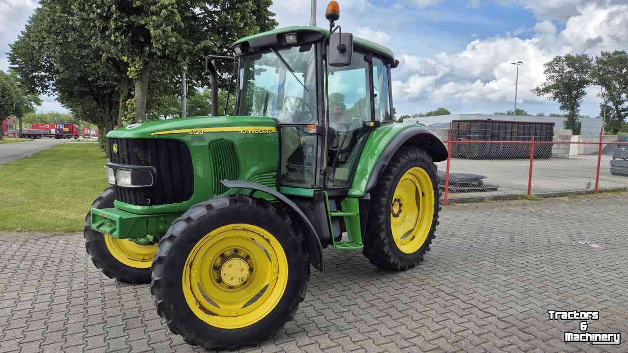 Tractors John Deere 6120 SE met kruip en maar 4850uur!!