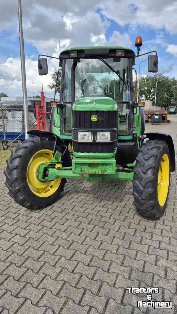 Tractors John Deere 6120 SE met kruip en maar 4850uur!!