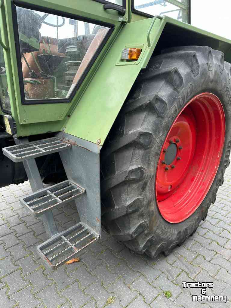 Tractors Fendt Favorit 611 LS