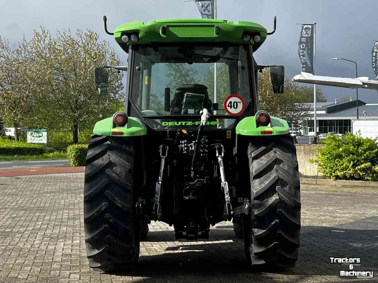 Tractors Deutz-Fahr 5125GS 30-30 3Speed Powershift 40km