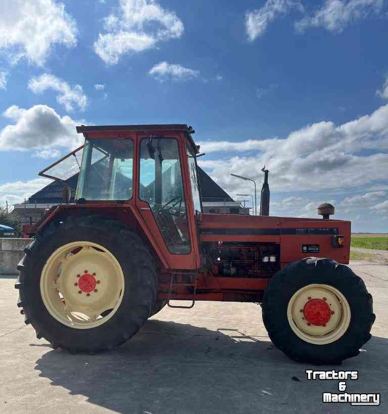 Tractors Renault 951-4 Tractor