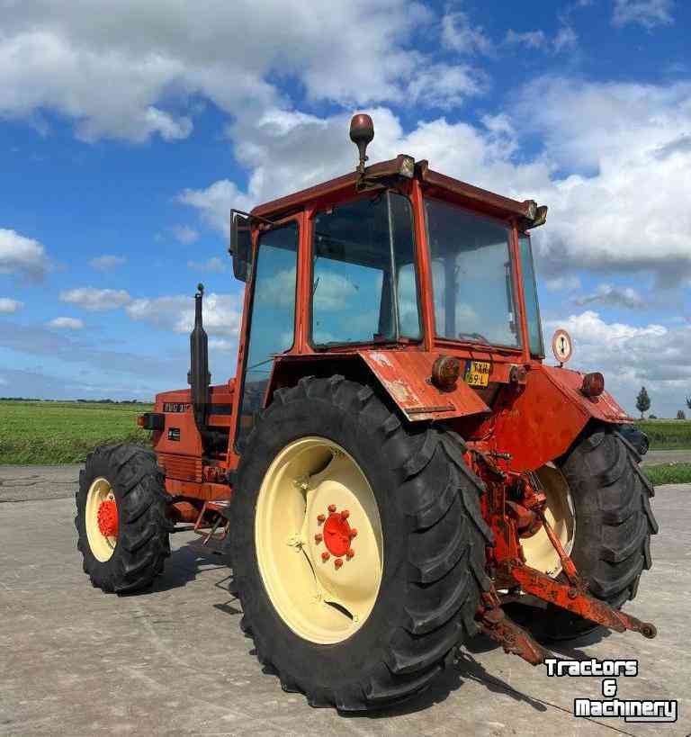 Tractors Renault 951-4 Tractor