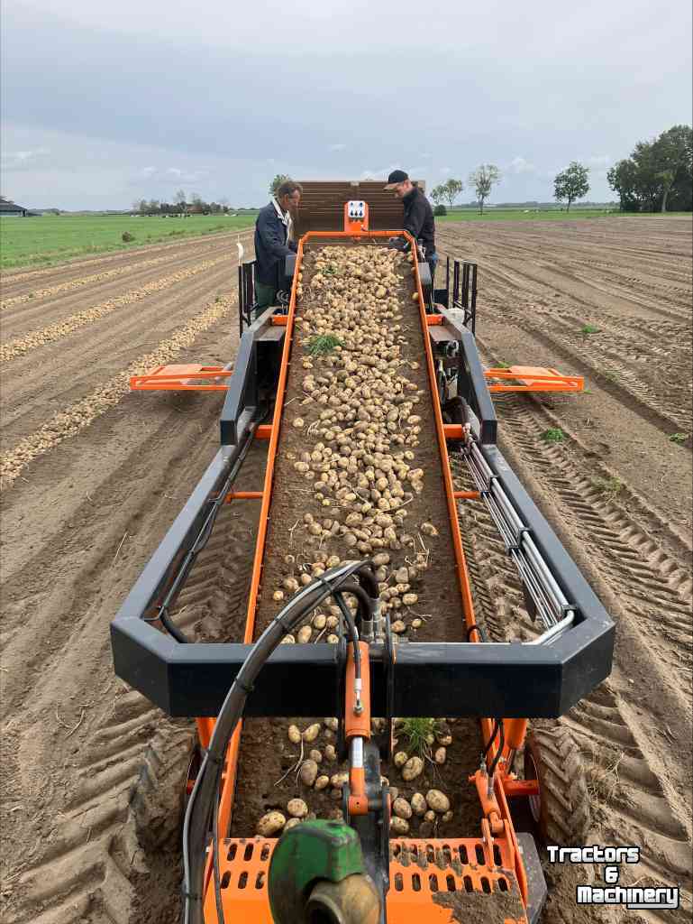 Potato harvester  Tuma kistenlader / stammenlader