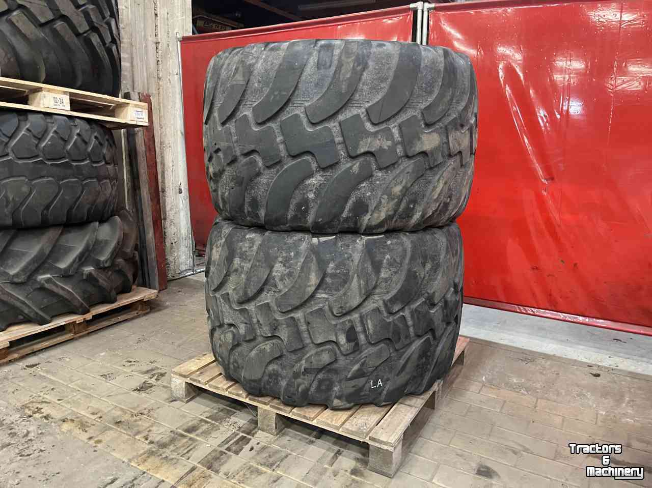 Wheels, Tyres, Rims & Dual spacers Alliance 750/45R22.5 A-380