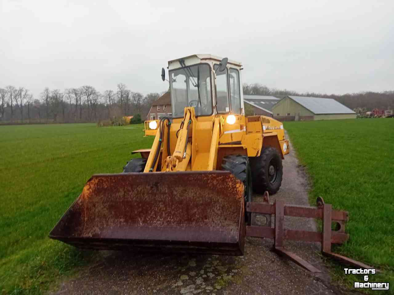 Wheelloader Liebherr L508 L 508 Shovel met grondbak en palletvork