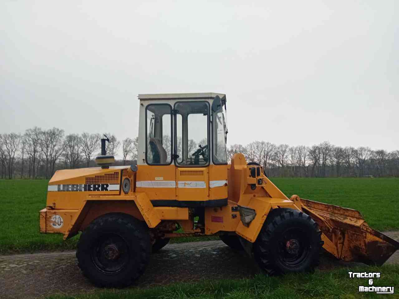 Wheelloader Liebherr L508 L 508 Shovel met grondbak en palletvork