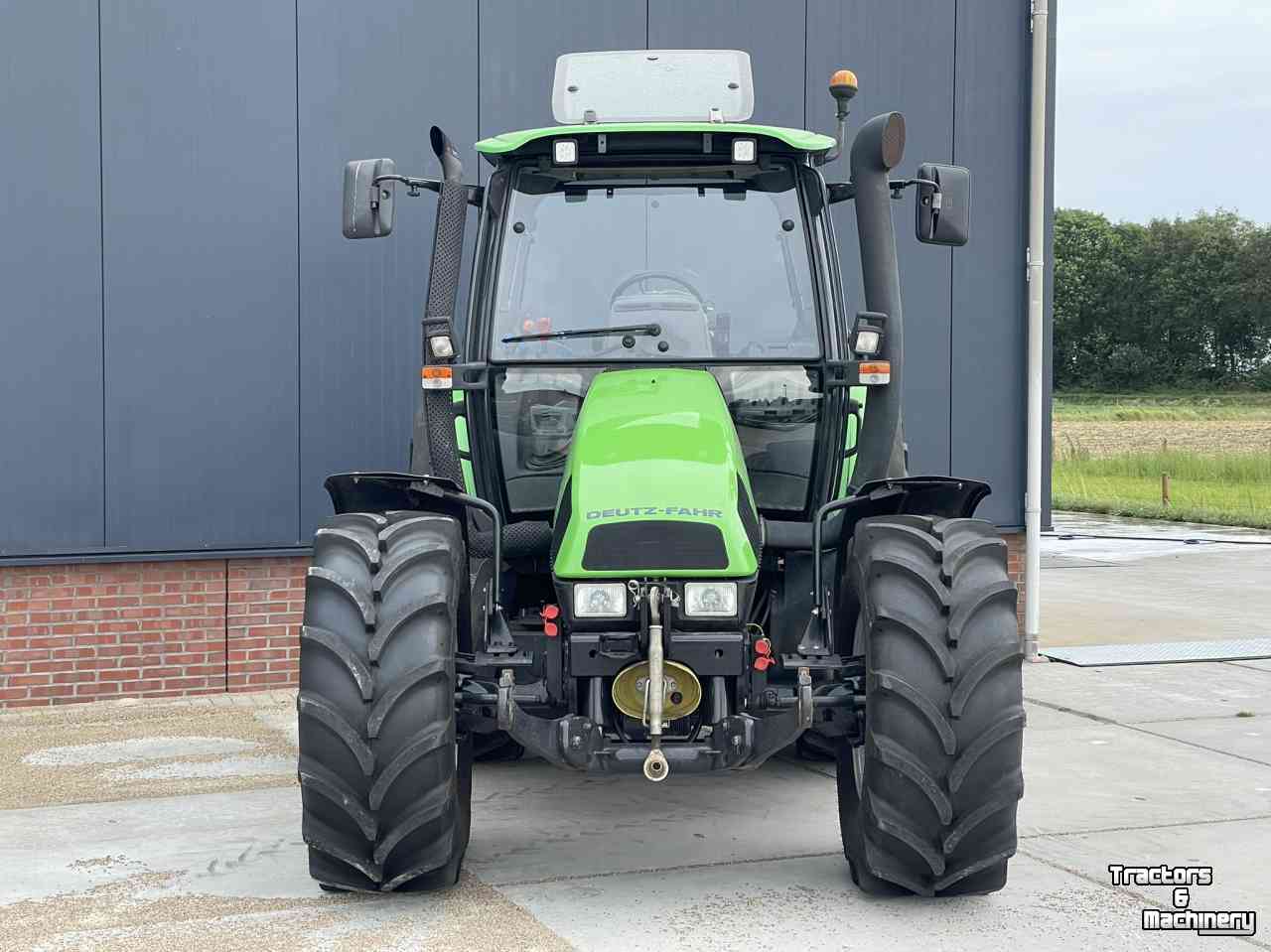 Tractors Deutz-Fahr Agrotron 85