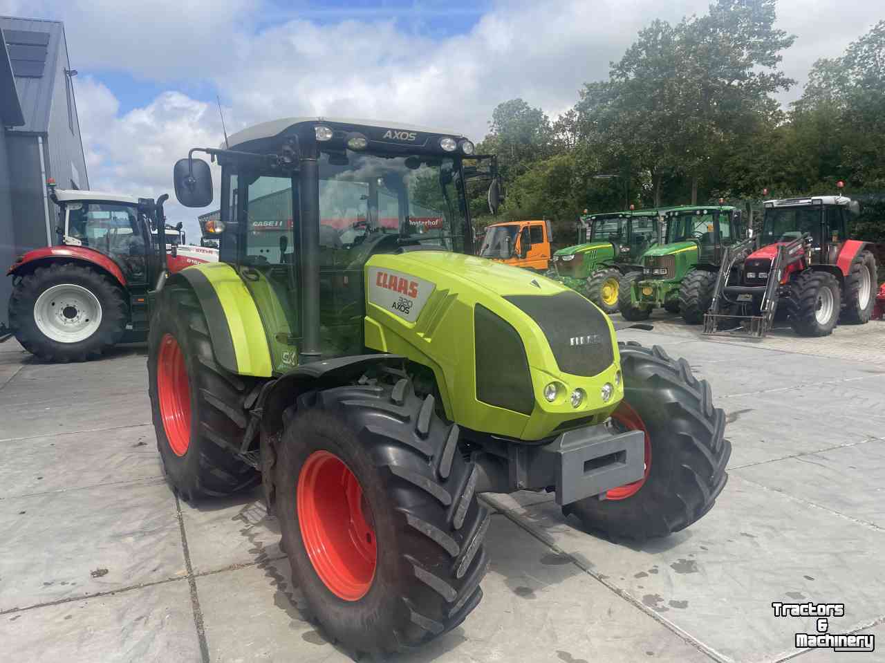 Tractors Claas Axos 329