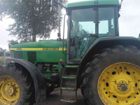 Tractors John Deere 7710 AP defect