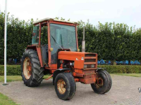 Tractors Renault 781 2WD Tractor