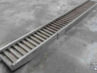 Diverse used spare-parts  Loading Ramp / Oprijplaat