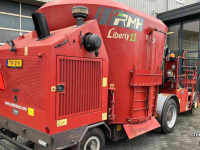 Self-propelled feed mixer RMH Liberty 13 Zelfrijdende Verticale Voermengwagen