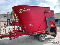 Vertical feed mixer BVL bvl 12m3 voermengwagen met laadklep