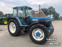 Tractors Ford 8240 SLE