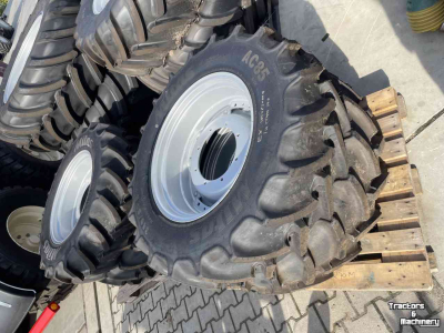 Wheels, Tyres, Rims & Dual spacers Mitas 340/85R28 en 340/85R 38 op verstelbare velgen