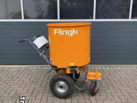 Sawdust spreader for boxes Flingk SE250