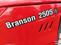 Tractors Branson 2505H