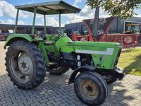 Tractors Deutz-Fahr D6007 met kruip