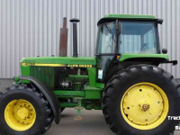 Tractors John Deere 4055 4WD Tractor