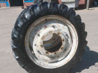Wheels, Tyres, Rims & Dual spacers BKT 9.5 x 30