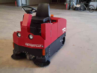 Sweepers and vacuum sweepers  Factory Cat TR veegmachine
