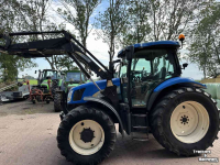 Tractors New Holland TS100A met voorlader