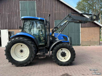 Tractors New Holland TS100A met voorlader