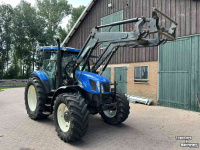 Tractors New Holland TS100A met voorlader