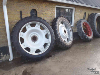 Wheels, Tyres, Rims & Dual spacers Kleber 12.4x 46