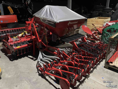 Seed Drill Combination Kverneland Kopeg met opbouw zaaimachine NGM+DA