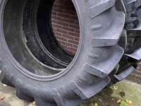 Wheels, Tyres, Rims & Dual spacers Pirelli 16.9 R38 95%