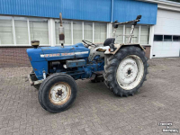 Tractors Ford 3055